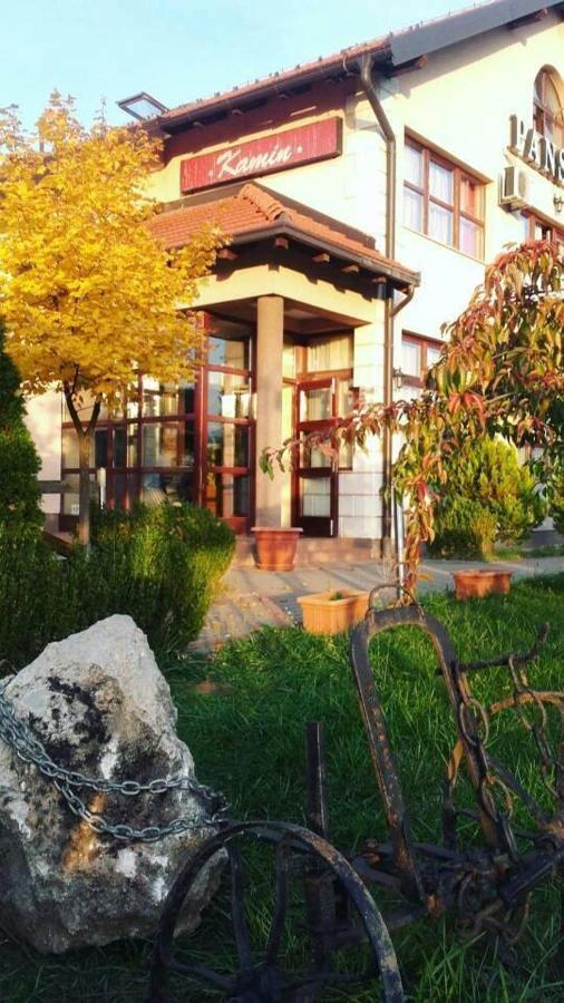 Pansion Kamin Bed & Breakfast Lukavica Eksteriør bilde